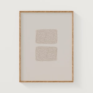 Puede incluir: Una impresión enmarcada con un fondo beige claro. Dos formas rectangulares beige, compuestas por líneas garabateadas, están dispuestas en la impresión. La obra de arte está encerrada en un marco de madera, ofreciendo un diseño minimalista.