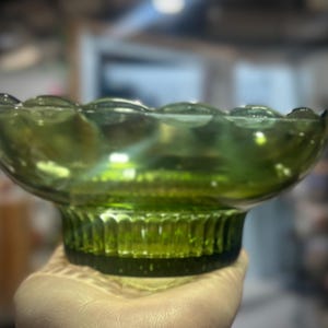 Vintage E.O. Brody Green Glass Pedestal Bowl – Scalloped Edge – Mid-Century Modern Accent