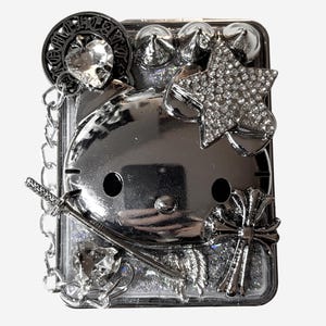 CHROME CUTIE - Compact Mirror, Y2K Silver Pocket Mirror, Kawaii Trinket Handbag Accessory, Handmade Charm Design
