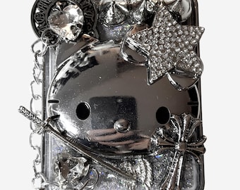 CHROME CUTIE - Compact Mirror, Y2K Silver Pocket Mirror, Kawaii Trinket Handbag Accessory, Handmade Charm Design