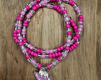 Conjunto de pulseras con sombrero de vaquera rosa