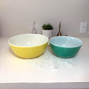 Vintage Pyrex Schüssel-Set - Primärfarben, Mid Century Küchengeschirr