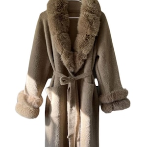Luxurious Tan Faux Fur Trimmed Coat One Size Teddy