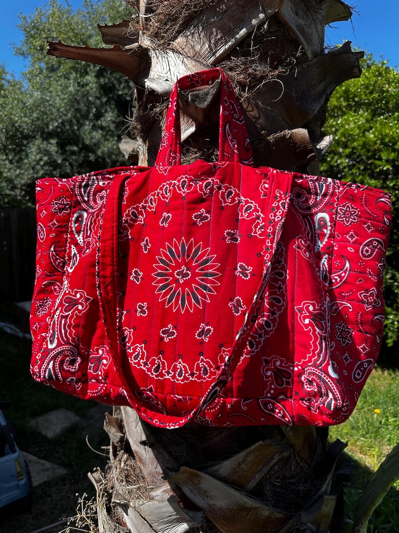 Bolso tote con pañuelo acolchado personalizado solid RED
