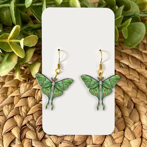 Luna Moth-hangoorbellen: groene insectensieraden, Cottagecore Fairycore