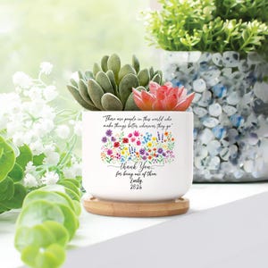 Maceta de cerámica personalizada para flores y suculentas: regalo de agradecimiento personalizado.