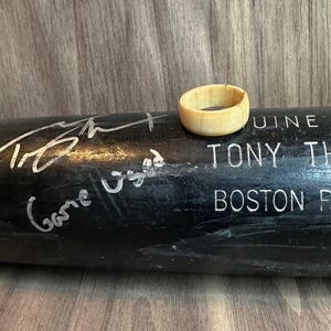 試合で使用されたサイン入りMLB野球バットから手作りされた木製リング - ボストン レッドソックス | 男性へのギフト | 8 mm メンズリング