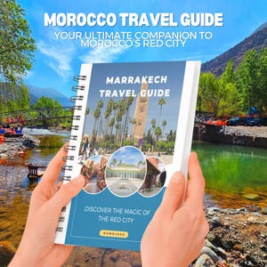Puede incluir: Un folleto de guía de viaje azul y blanco con el título "Marrakech Travel Guide" y el texto "Discover the magic of the Red City". El folleto está abierto y muestra imágenes de la ciudad.