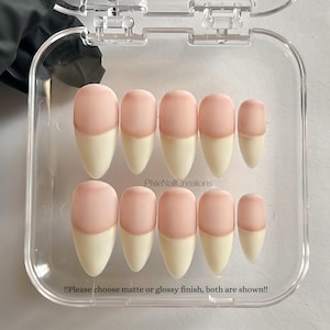Hyperrealistische Nägel: Natürliche künstliche Acrylnägel, anpassbar, mittlere Mandelfarbe