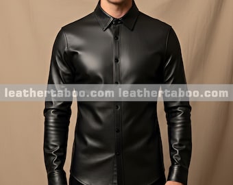 Camisa de piel de oveja negra para hombre, estilo motero, con botones y corte ajustado.