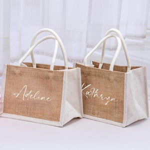 Personalized Tote Bag For Bridesmaid,Custom Burlap gift Bag,Beach tote bag,Bachelorette Party Bag, Bridesmaid Proposal Gift,Beach bag