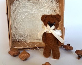 Bruine Beer Broche, Naald Vilt Dier