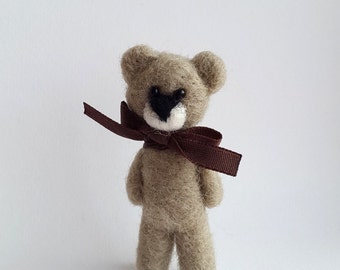 Broche teddybeer – naaldvilt wol dierenspeld
