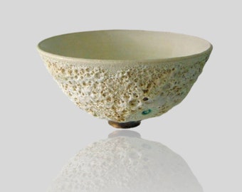 White ash volcanic lava tapered bowl