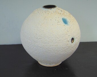 Stoneware volcanic texture globe vase