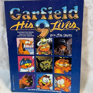 Garfield - His 9 Lives Book Collectable