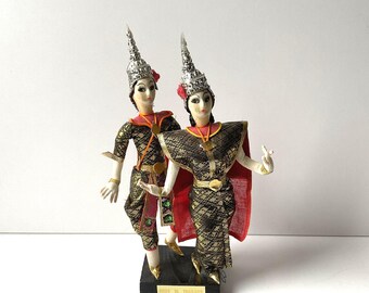 ヴィンテージのタイの踊り人形：職人による民芸品のカップル、民族衣装