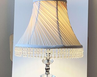 Ein Paar Vintage Off White Plissee Lampenschirm mit Perlen Fransen