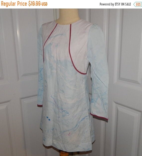 20% Sale Vintage 60s Beautiful Blue Marble Printed