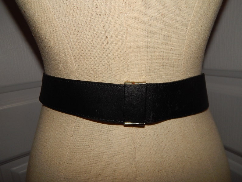 50/% Sale Vintage 90s Women/'s Accessories Genuine Black Leather Belt Waist 27-30 inch