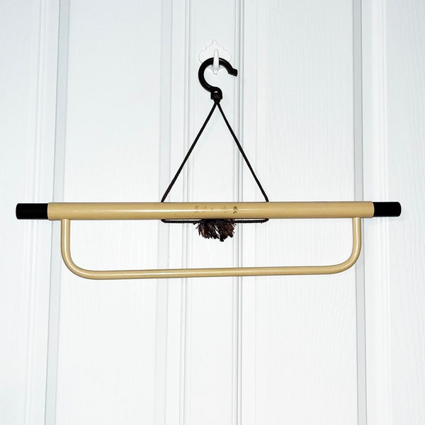 Obi Hanger Display Wall Decor