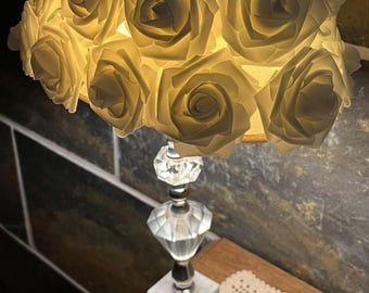 Abat-jour shabby chic roses blanches pour chambre de fille, décoration de style romantique