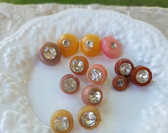 Vintage Plastic Cameo Shank Buttons Button Lot Amber Tone Cream 