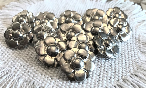 Real Metal Pewter Tone Shank Buttons Very Decorative Pretty 6pcs