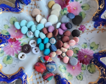Vintage Fabric Buttons, Colorful Fabric Assorted Buttons, Shanks, Plastic Shanks, Greens, Tan, Pink, Purple, Fabric Pastels, 58 In Lot