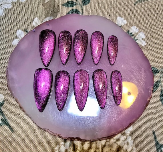 Cosmic Glitter Cat Eye Press On Nails Set | Color Shifting