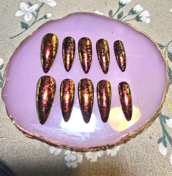 Catching Fire Chameleon Handmade Press On Nail Set | Chameleon Flakes