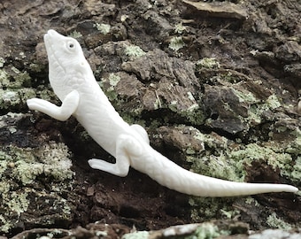 Hand-Carved Bone Iguana, Tropical Reptile Mini Sculpture