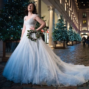 Fast shipping wedding dresses cheap