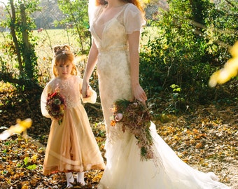 Antike silberne Spitze Brautkleid, Seiden-Chiffon Perlen Ärmel, UK Größe 10