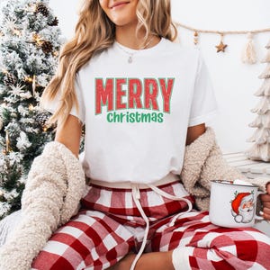 Merry Christmas Shirt, Retro Christmas Graphic Tee, Vintage Holiday T-Shirt, Funny Xmas Shirt, Distressed Christmas Tee, Gift for Her or Him