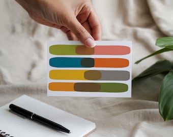 5x7 Horizontales Kartenmockup – Hand hält Einladung – Grußkarte Invite Mockup – Einladungskarten Mockup – DIN Ratio PSD Photoshop Mockup