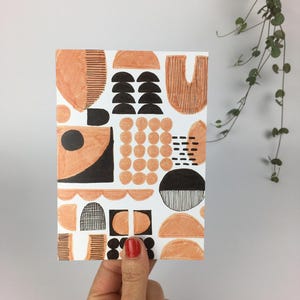 Carte de voeux moderne du milieu du siècle - carte contemporaine amusante - intérieur vierge - voeux pour la fête des pères - carte graphique orange et noir - Scandi