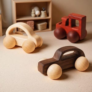 Mini coche de madera de nogal: coche de empuje Montessori colorido