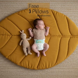 Leaf Play Mat: Montessori Tummy Time Nursery Rug