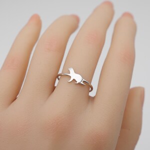 Personalized Otter Ring, Sterling Silver Minimalist Otter Ring, Dainty Otter Ring, Cute Otter Ring, Gift for Otter Lover, Birthday, 1016