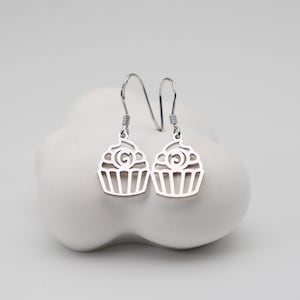 Personalized Initial Dangle Earrings, Custom Cupcake Earrings, Gift for Bakers, Graduation Gift, Gift for Her, Gift for Student, 4042B
