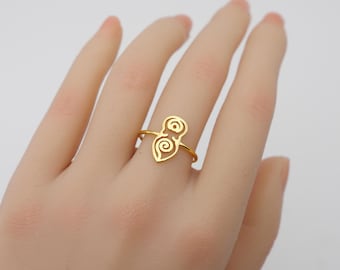 Spiral Goddess Ring, Sterling Silver Wiccan Jewelry, Devine Feminine Symbol, Moon Goddess Pagan Ring, Rebirth Witchy Spiritual Gift, 1068
