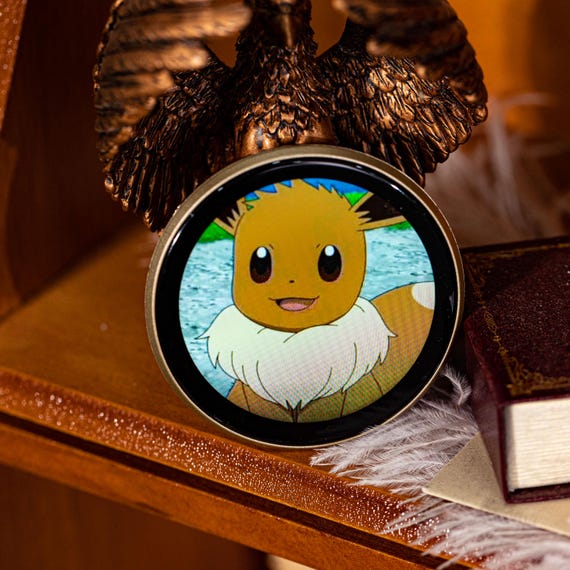 Badge pixel à affichage numérique, badge électronique HD intelligent de 4,7 cm avec écran pour les fans d'anime et de football, affichage photo/vidéo animé compatible Bluetooth, cadeau portable