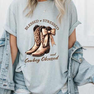Cowboy Mother Gift T-shirt, She is Strong Fearless Warm Mom Shirt, Mom Shirt, Gift for Mom Shirt, Mother&#39;s Day Shirt