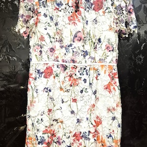 Lovers Floral Dress Size 16