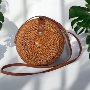 Rattan Tasche rund, Korbtasche, Rattan Geldbörse, runde Strohtasche, runde Geldbörse, Kreis Geldbörse, Crossbody-Tasche, Korb Geldbörse, Geschenktasche