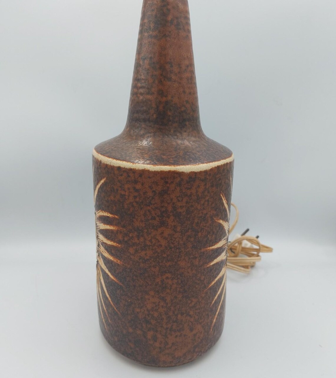 Vintage Soholm Mid Century Modern Sun Series Pottery Denmark Table Lamp 16'', photo 2 sur 5