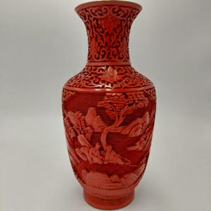 Chinesische Zinnoberrot Lack geschnitzte Vase atemberaubend