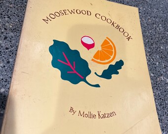 1992 Livre de cuisine Moosewood par Mollie Katzen Ithaca New York