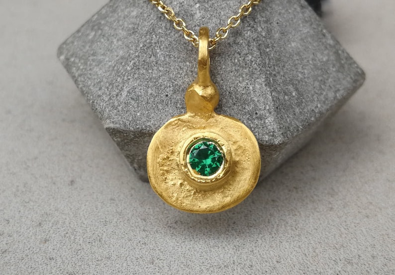 Vintage style gold pendant with tiny green emerald layering necklace, Gold Dainty Necklace, Delicate Pendant, Minimalist Necklace image 9